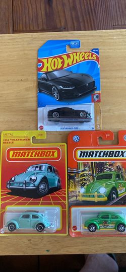 Hot wheels Vw and jaguar set