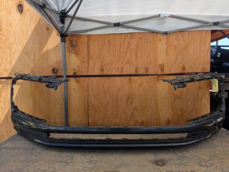 2022-2023-2024 PORSCHE MACAN FRONT BUMPER OEM USED