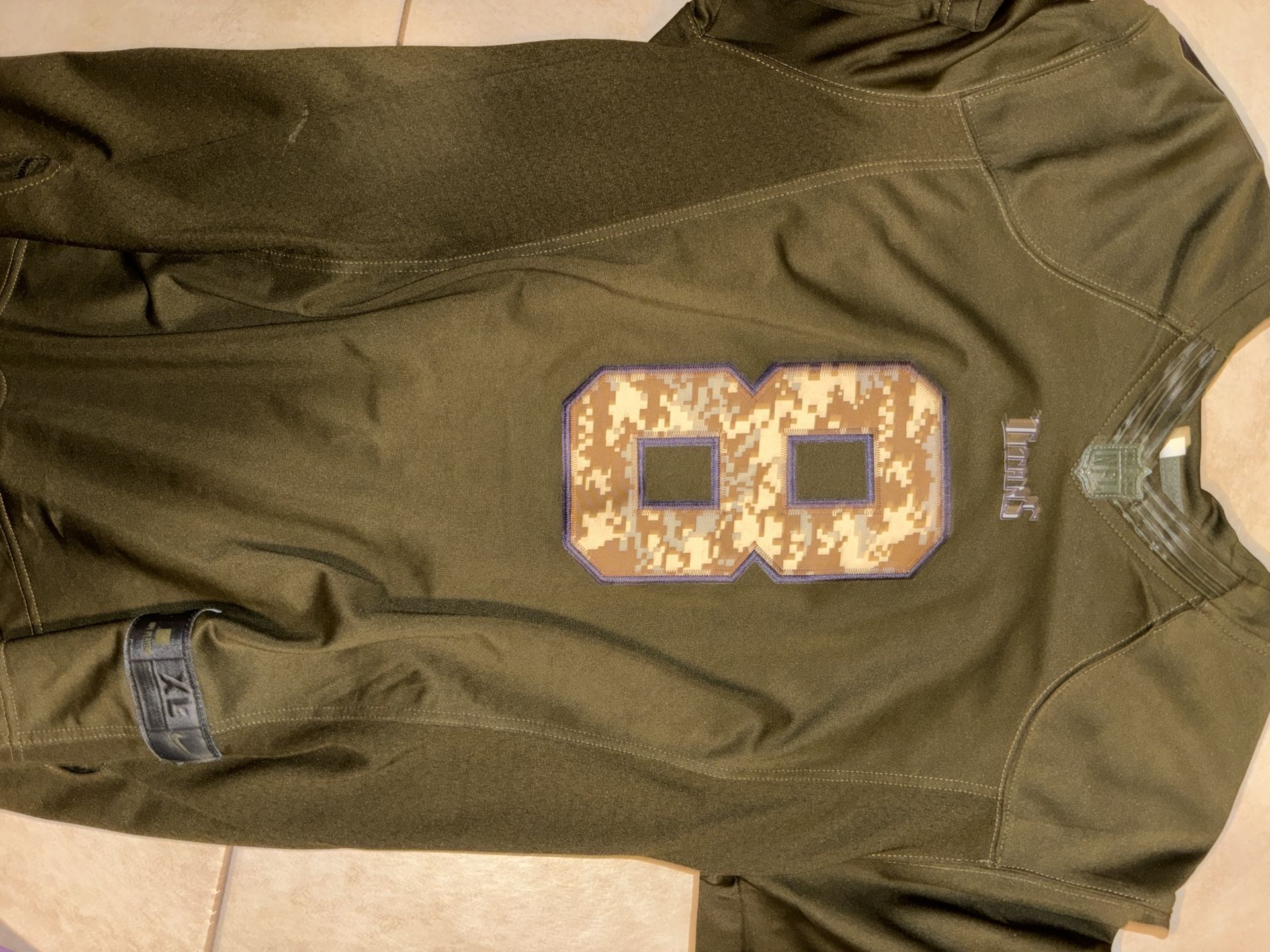 Marcus Mariota Salute To Service #8 Xl Used