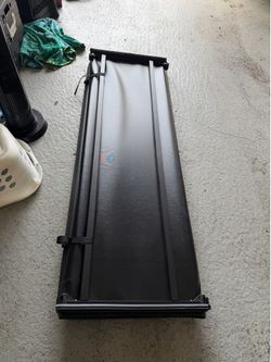 Toyota Tundra rough country bed cover