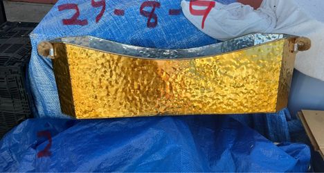 Hammered Gold Finish Tub