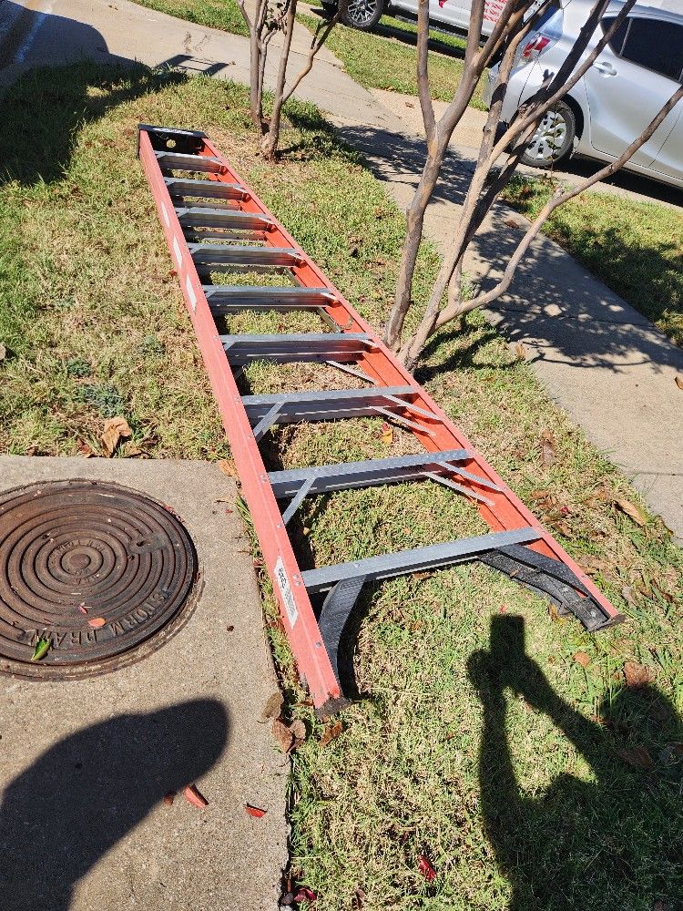 WERNER 10ft Fiberglass A Frame Step Ladder Good Conditión