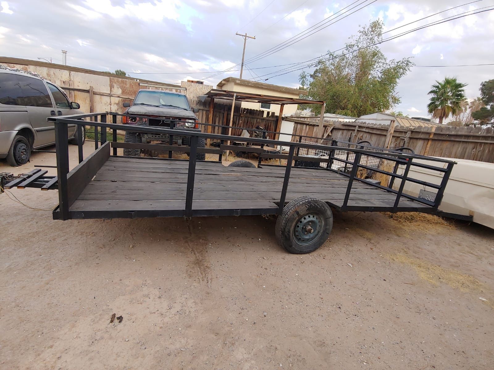 Utility trailer with spare. clean title