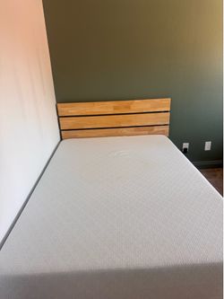 FULL mattress and frame  ZINUS 10 Inch Green Tea Cooling Gel Memory Foam Mattress & ZINUS Paul Metal and Wood Platform Bed Frame