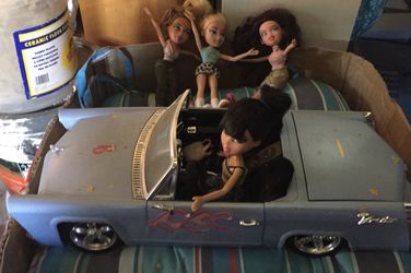 Bratz car and 2 dolls-reduced!