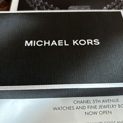 Michael Kors Card Holder With Key Chain