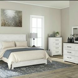 Gerridan White-Gray Panel Bedroom Set / Queen and King Bed 759