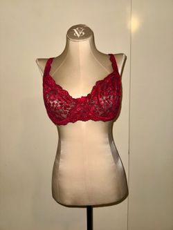 Women’s Victoria Secret red sheer lace unlined underwire bra 38D