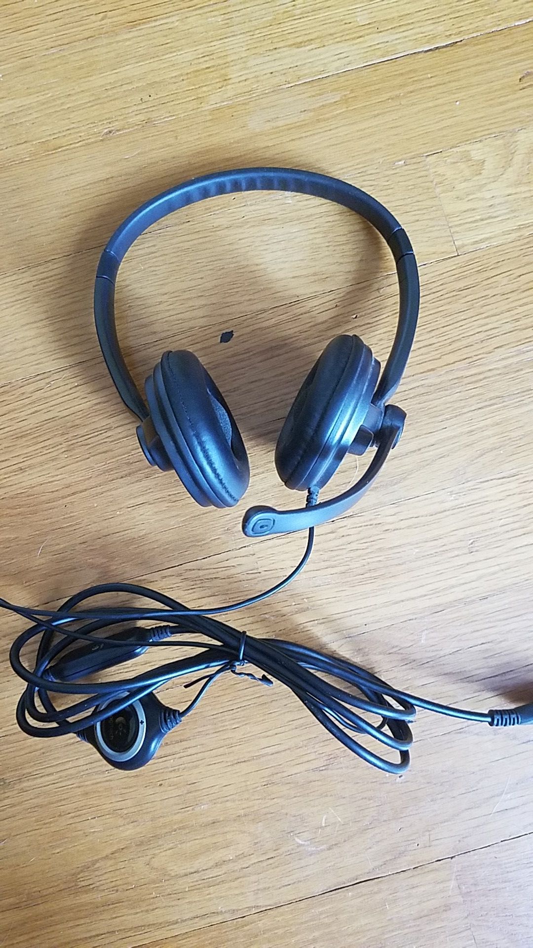 Logitech headset with microphone