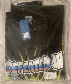 Undefeated |Superball Tee ⚡️Men’s XL.| Brand New In Packaging Still With Tags 🏷️ 🏈 