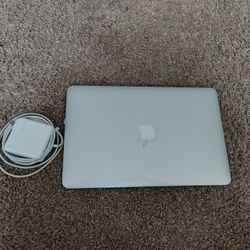 MACBOOK AIR 