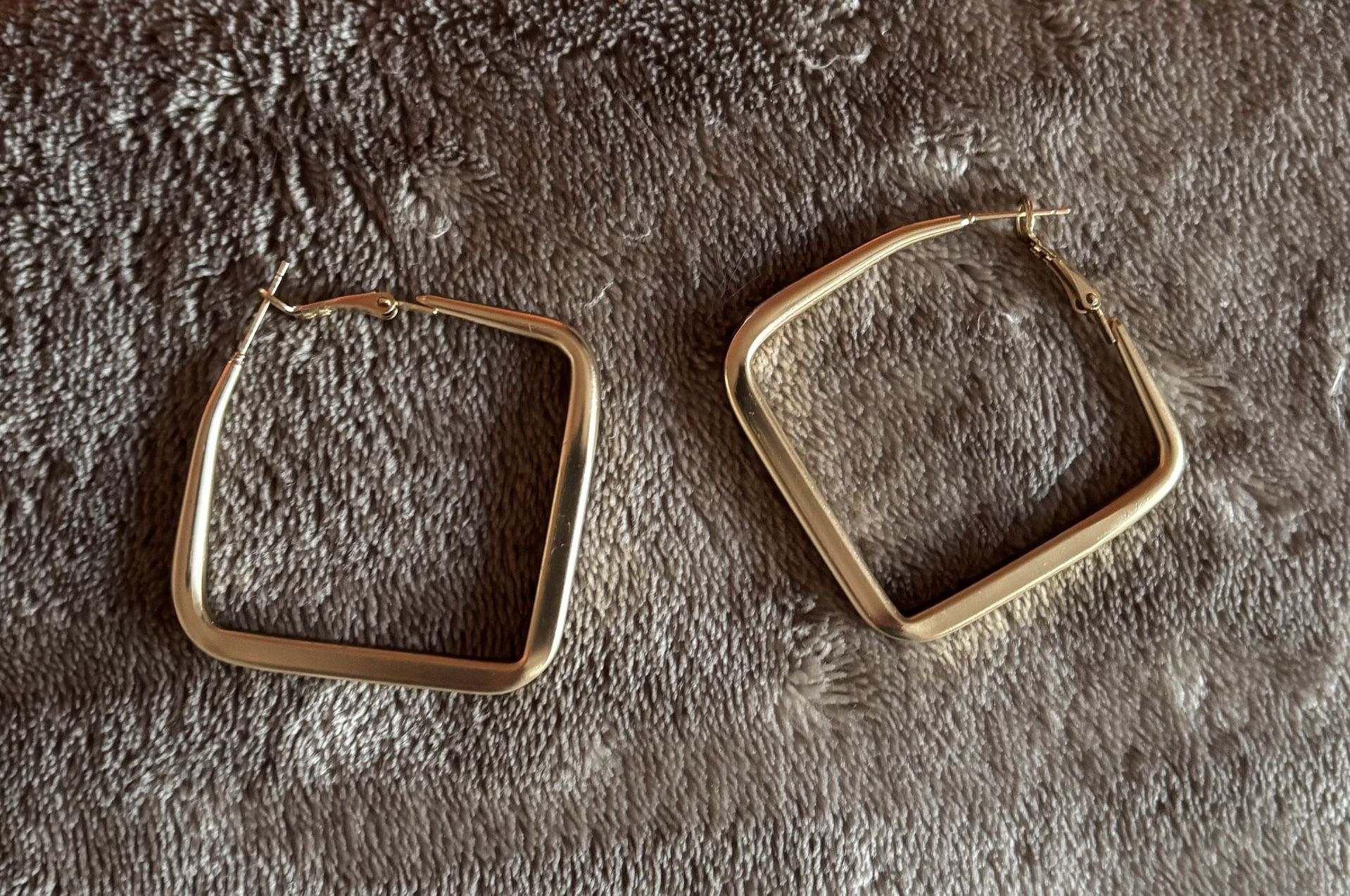 Gold Polished Square Hoop Earrings