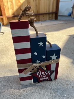 Patriotic Wood Block Firecracker Decor Set