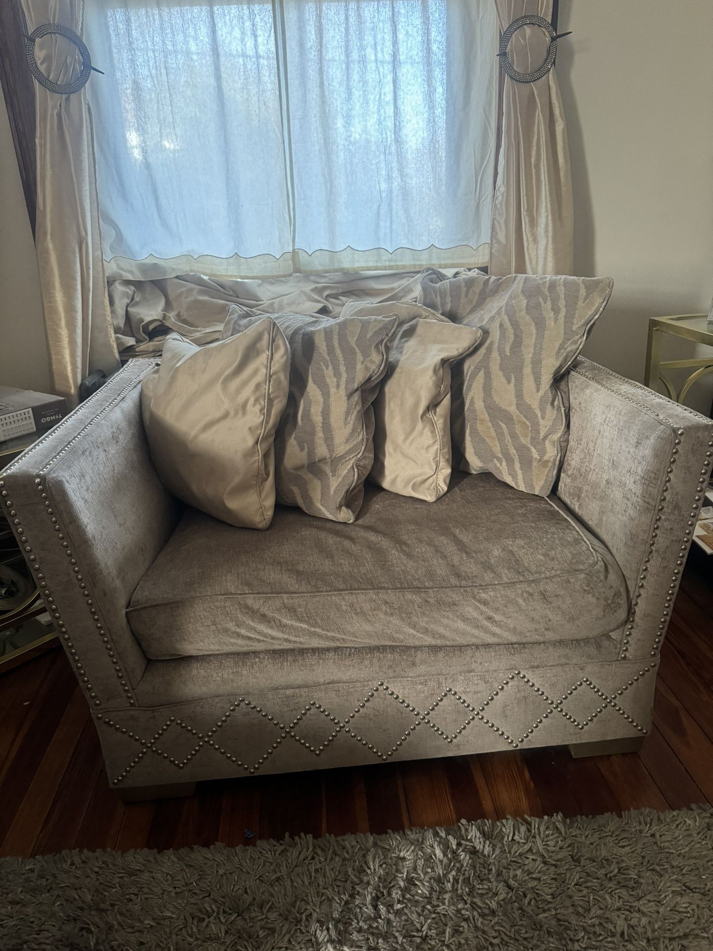 Used Chair, Sofa, Accent chair and Rug