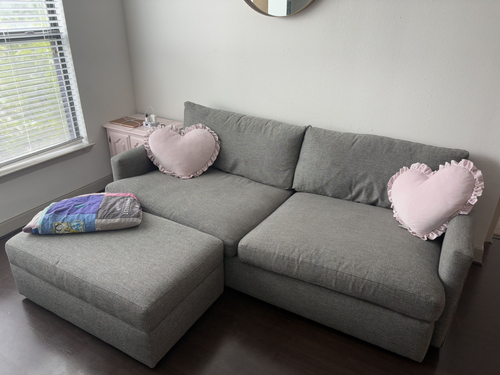 Crate and Barrel Sofa 93"
