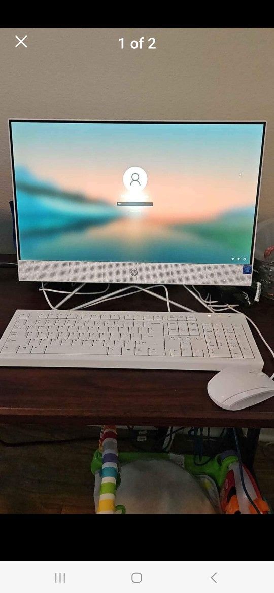 HP computer  - 21.5"All-In-One - Intel Celeron - 4GB Memory 
$300 obo,