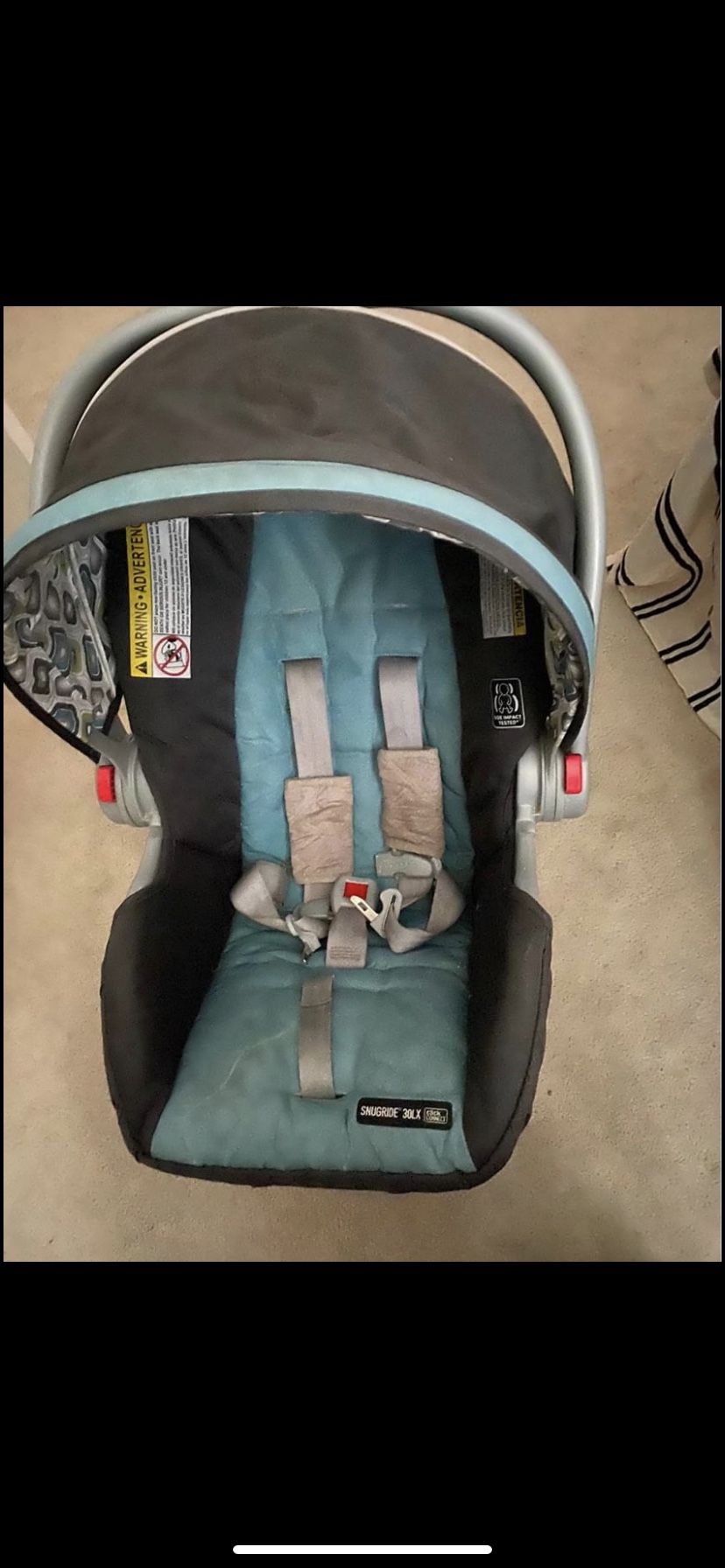 Graco Car seat w 2 bases