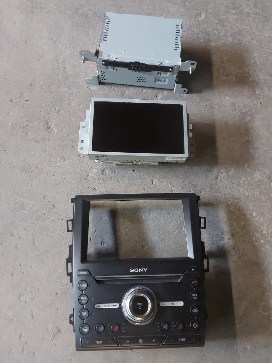 2017-2020 FORD FUSION NAVIGATION COMPLETE WITH SONY RADIO CD HEAD UNIT SYNC...