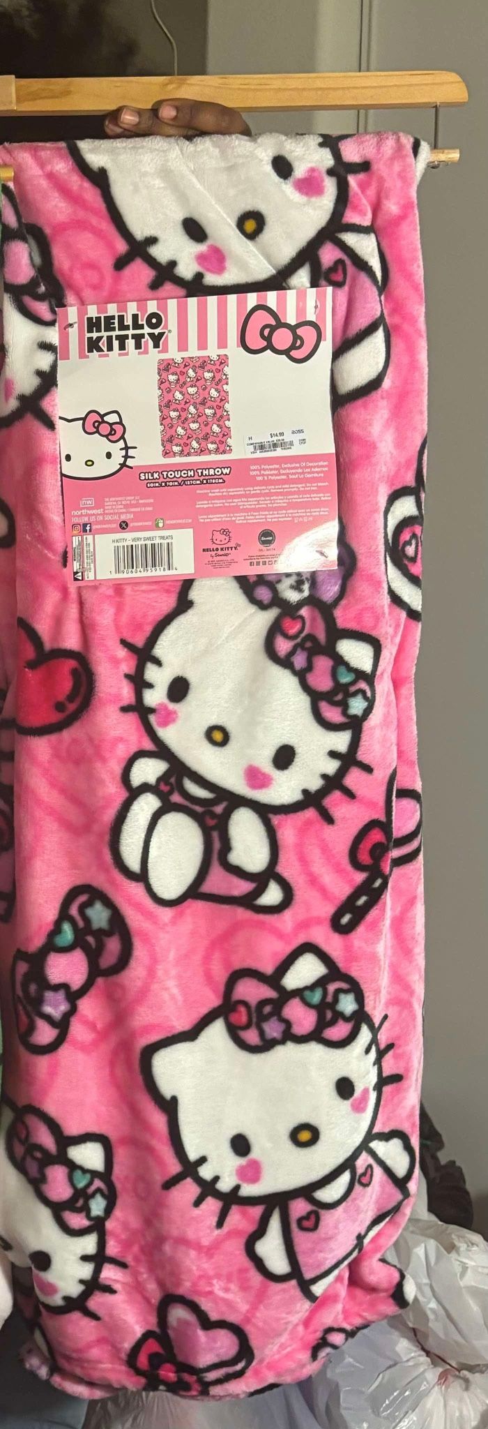 V Day Hello Kitty Blanket