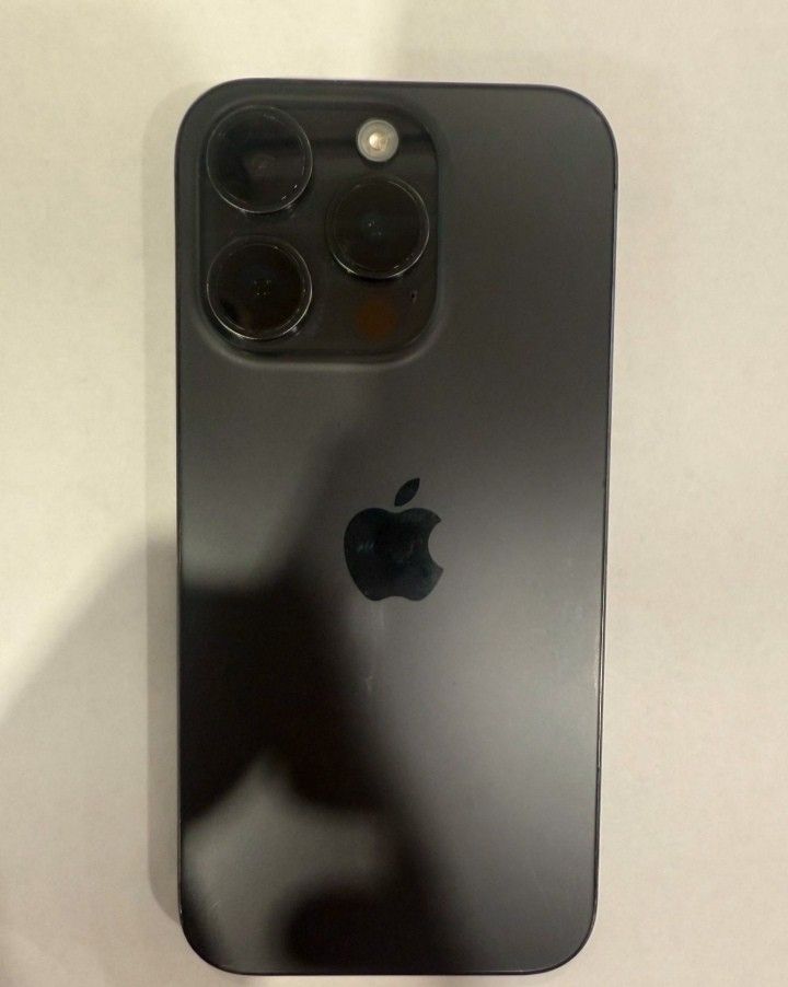 iPhone 15pro Black Titanium