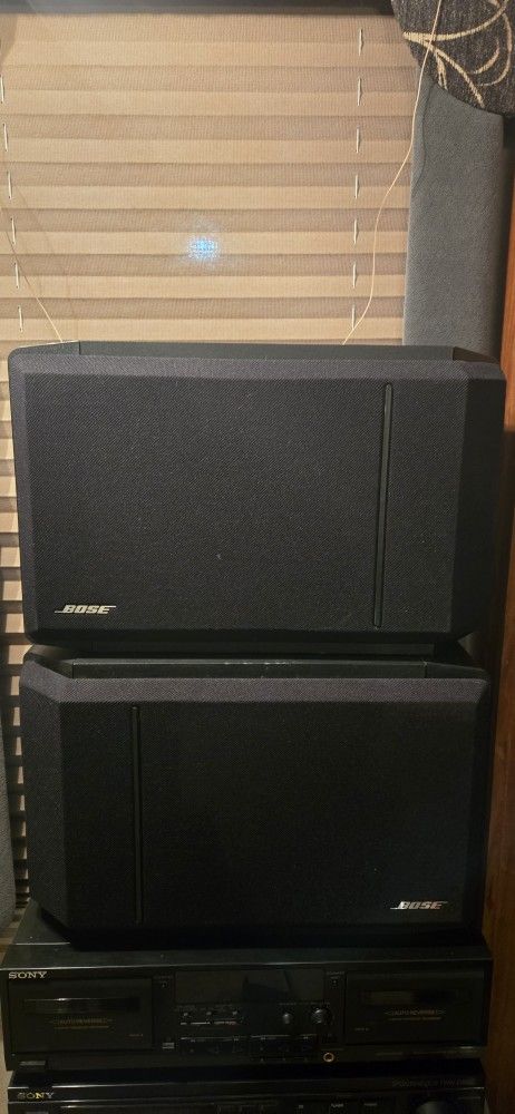 Bose 301 Series Speakers