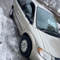 2007 Chrysler Town & Country