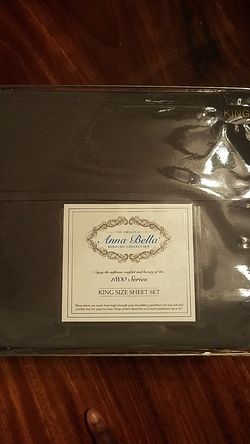 Anna Bella King Size Sheet set brand new