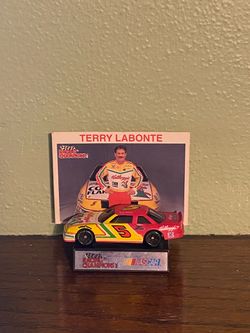 Racing Champions Terry Labonte #5 NASCAR Die-Cast Car with Card