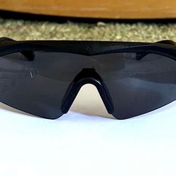 Apex black sports sunglasses