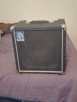 Ampeg Bass Amp