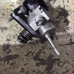 Lt4 High Pressure Pump 10k Miles 