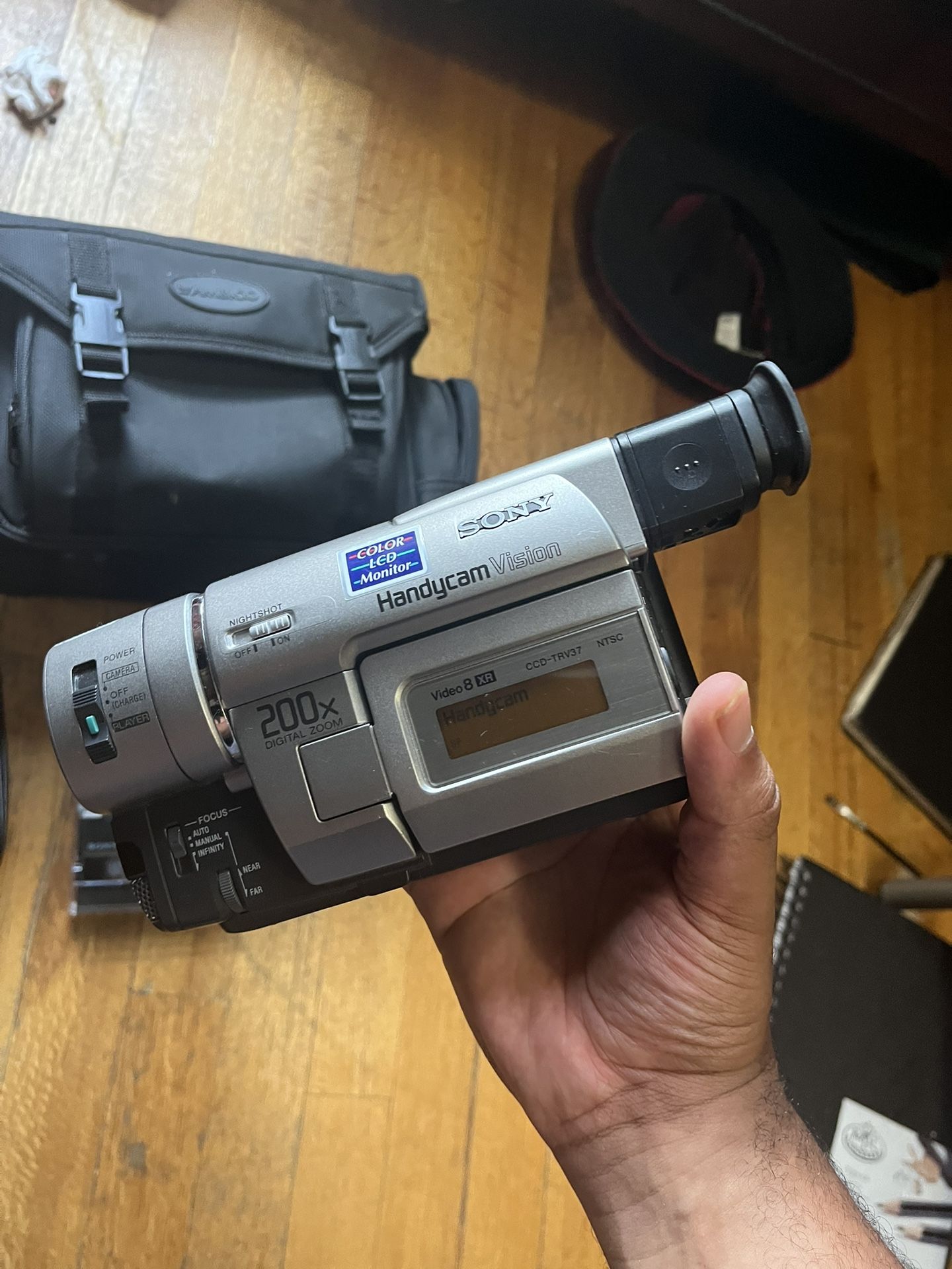Sony TRV 37 (desc)