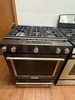 Black Stainless Kitchenaid Slide in Gas Range
