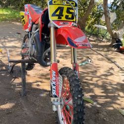 Top End And Bottom Rebuilt Cr85