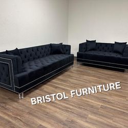 🛑 Sofa and Loveseat, Black Color, Velvet Fabric, New in the Box.