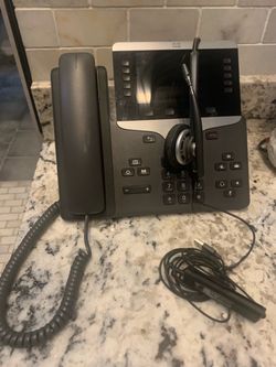 Cisco IP Phone with Plantronics Headset