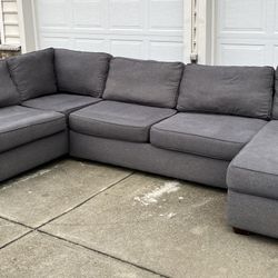 Beautiful Sectional Couch!😍