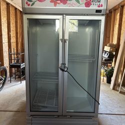 Refrigerator Commercial