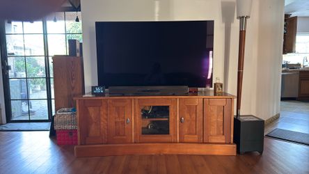 Tv console