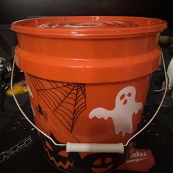 Limited Edition- Home Depot Halloween 2 Gallon Bucket w/Lid