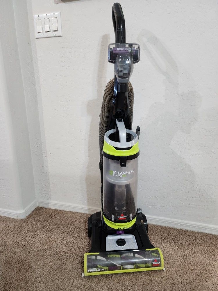 BISSELL CleanView Pet Turbo Swivel Upright Bagless Vacuum