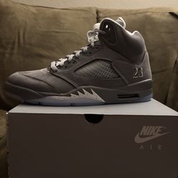 Jordan 5 Wolf Grey size 11 -$290