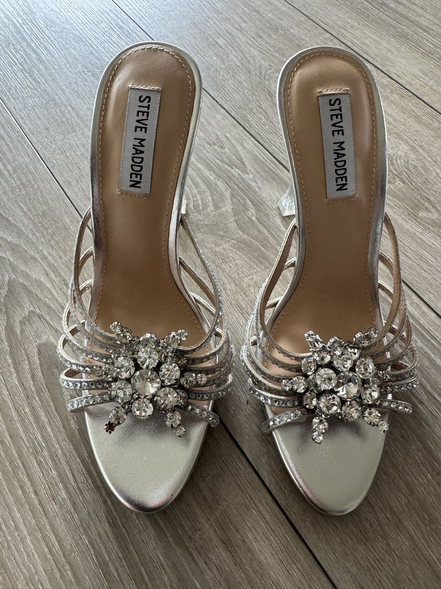 2 Pairs Of Steve Madden Sandles