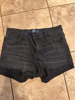 Women’s hollister mid-rise shorts size 9