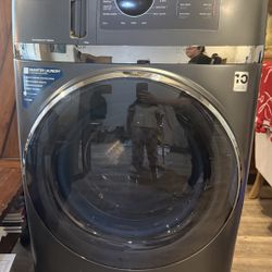 GE Washer & Heat pump dryer Combo 