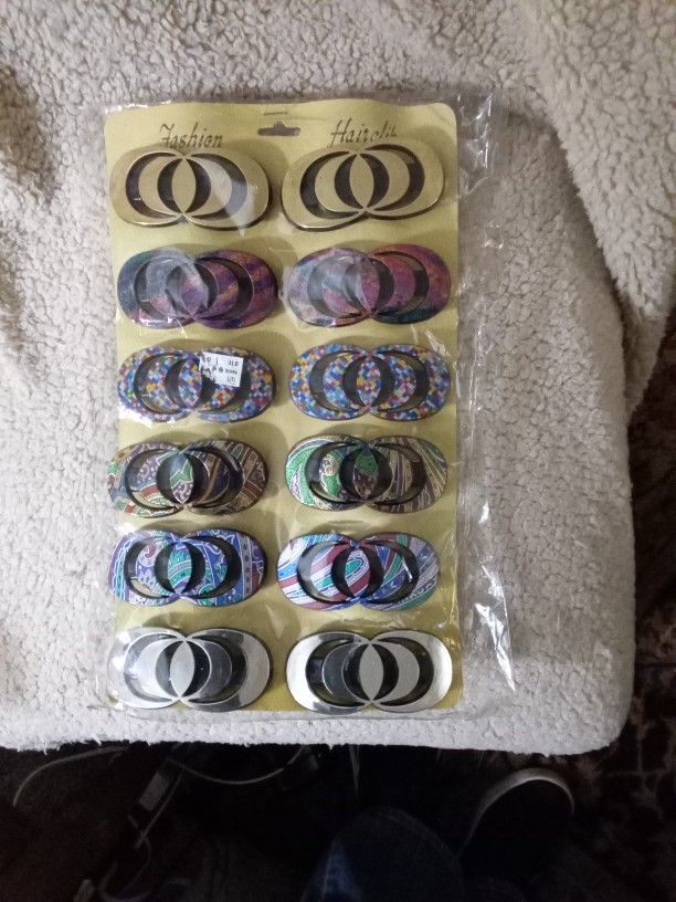 Fashion Hairclips - 12 Pack - Item #377