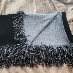 Black And Grey Wrap