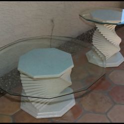Living Room Coffee  /  Cocktail Table & End Table Set 