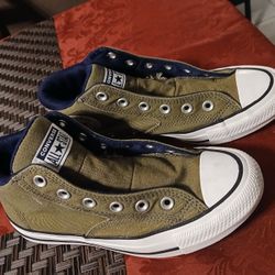 Converse All Star A0141F Malden Street Utility Chuck Taylor unisex shoes.