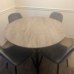 Kitchen Table 